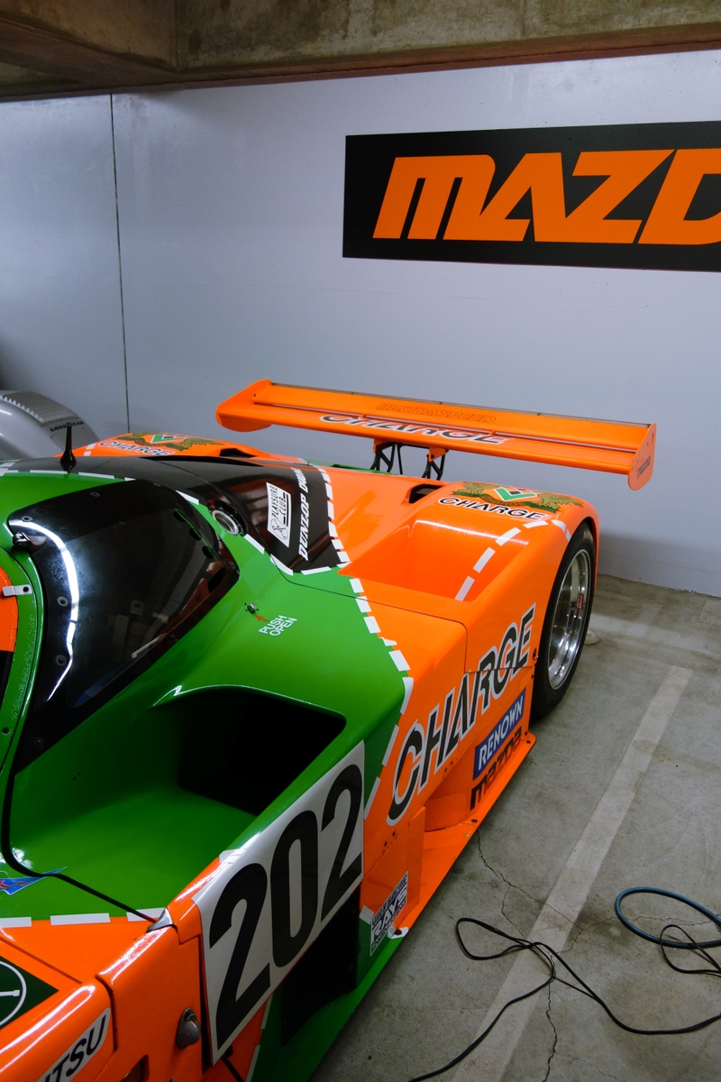 Illustration for article titled Mazda's All-Conquering 700 HP Four-Rotor Le Mans Engine Has The Coolest Intake Ever